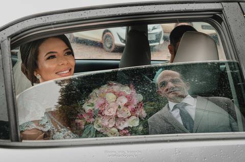 Fotógrafo profissional de casamentos atendendo as cidades de São Gotardo, Rio Paranaíba, Carmo do Paranaíba, Matutina, Tiros e Arapuá-MG.'
