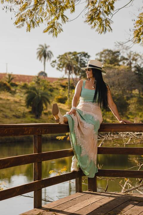 Ensaio feminino de aniversário de 51 anos.'