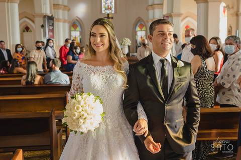 Fotógrafo de casamento recomendado para o seu grande dia, o casamento. Fotógrafo responsável e rápido na entrega das fotos editadas.'