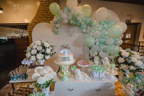 Decoração de batismo ou batizado realizado em São Gotardo.'