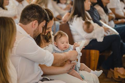 Fotógrafo profissional de batismo da cidade de São Gotardo MG.'