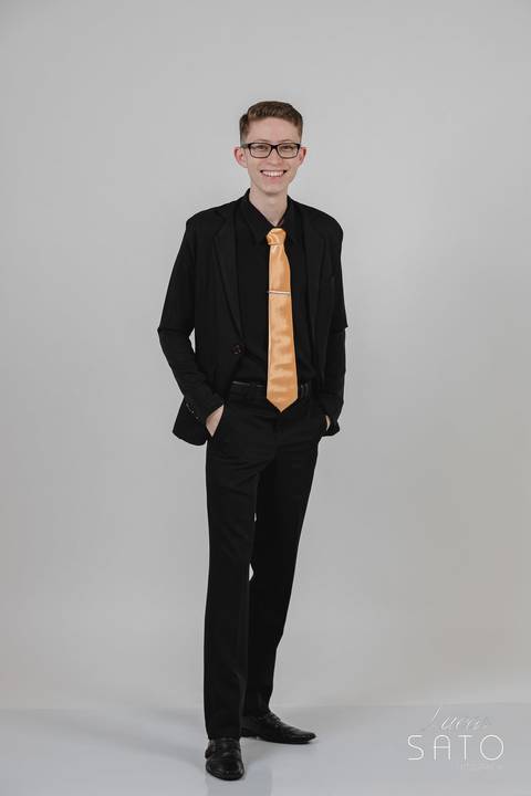 Estúdio Fotográfico para Ensaios de Formatura, UFV Rio Paranaíba. Fotógrafo Lucas Sato especializado em Estúdio.'