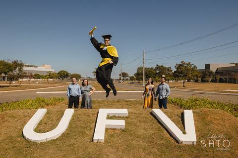 Campus UFV do Rio Paranaíba, foto para Álbum de Formatura do Leonardo.'
