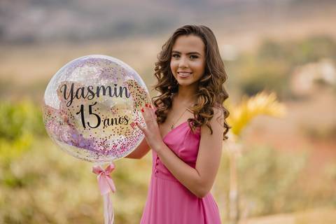 Ensaio 15 anos da Yasmin realizado no Sítio dos Sonhos em São Gotardo pelo fotógrafo profissional de retratos, Lucas Sato-Fotografia.'