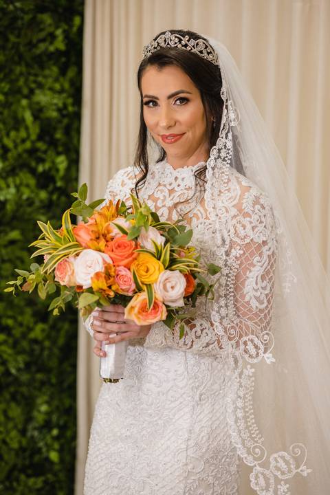 O buquê mais bonito para o seu casamento é esse modelo. Foto realizada pelo fotógrafo de Casamentos, Lucas Sato da cidade de São Gotardo.'