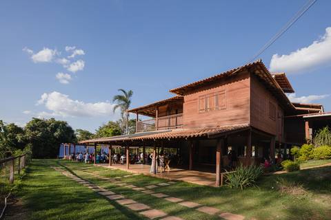 Foto do Sítio Águas de Março registrado pelo fotógrafo de Casamentos Lucas Sato do município de São Gotardo-MG.'