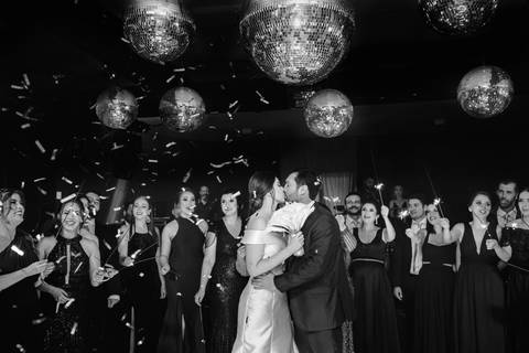 Casamento católico com recepção no Clube Campestre de São Gotardo, um dos salões ideias para Recepção de Casamento em São Gotardo-MG.'