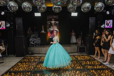 festa de 15 anos em Pratinha-MG da Maria Paula.'