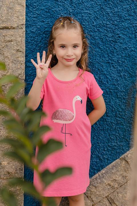 Alice fez 4 anos e para comemorar o aniversário dela fizemos um ensaio fotográfico ao ar livre.'