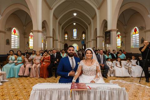 Um dos fotógrafos mais requisitados para Casamentos atendendo as cidades de São Gotardo, Rio Paranaíba, Carmo do Paranaíba, Tiros, Ibiá, Matutina, Arapuá, Lagoa Formosa e Patos de Minas.'