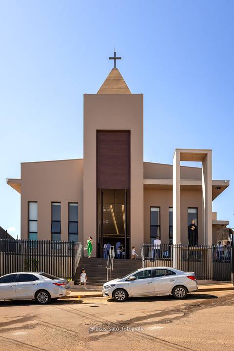 Igreja São Geraldo, localizado no município de São Gotardo-MG.'