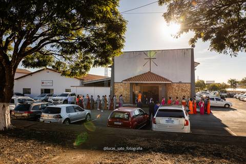 Igreja Nossa Senhora do Rosário em Serra do Salitre. Fotógrafo de Casamentos Lucas Sato.'