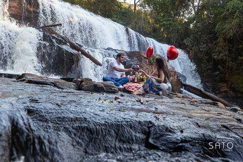 Fotos de ensaio na Cachoeira na cidade de São Gotardo-MG. Pré wedding no trigo. #casalnacachoeira #cachoeira #ensaionacachoeira #CachoeiradoIndaiazinho'
