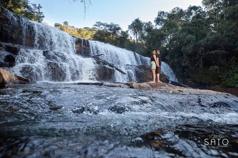 Fotos de ensaio na Cachoeira na cidade de São Gotardo-MG. Pré wedding no trigo. #casalnacachoeira #cachoeira #ensaionacachoeira #CachoeiradoIndaiazinho'