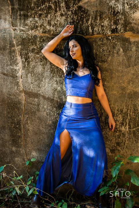 Ensaio feminino realizado na cidade de Serra da Saudade, menor município do brasil. Ensaio mulher 35 anos, são gotardo-mg, tunel da serra da saudade-mg'