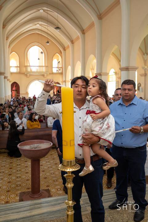 Quase ela apaga a vela...rs'