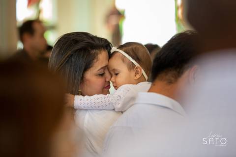 Carinho da mamãe e filha...imensurável!'