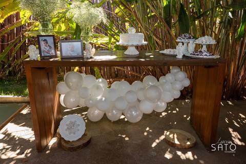 Decoração: Antoanett Resende -  (34) 99903-0610
Bolo: Katia - (34) 99143-3585'