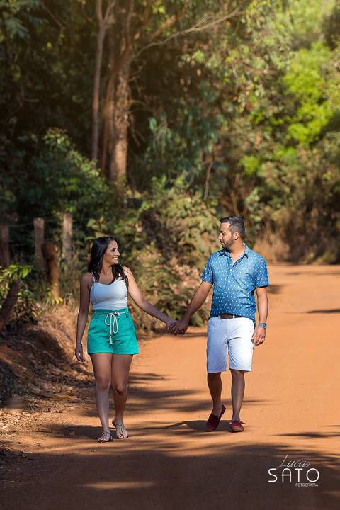 Fotografia com história do casal. Pre wedding na cidade de São Gotardo-MG'