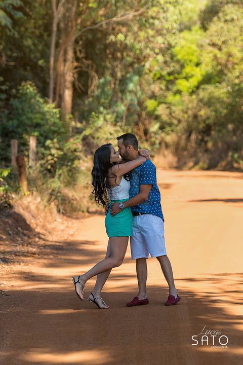 Fotografia com história do casal. Pre wedding na cidade de São Gotardo-MG'