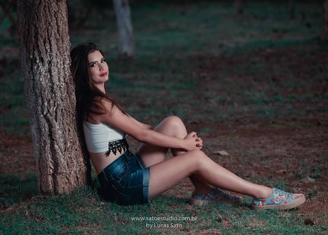 A fotografia de 15 anos realizado na cidade de São Gotardo-MG. Ensaio externo, Ensaio 15 anos. 
#15anos #fotofeminina #fotografiadebook  #ensaiocombalanço #fotografiade15anos #ensaio15anos #vestido15anos #vestidoparaensaio #15anosfoto #tumblr'