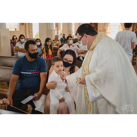 unção do batismo na Igreja na matriz'