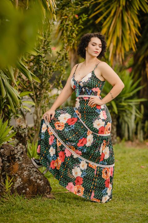 Vestido para ensaio externo nas ruas de São Gotardo-MG.'