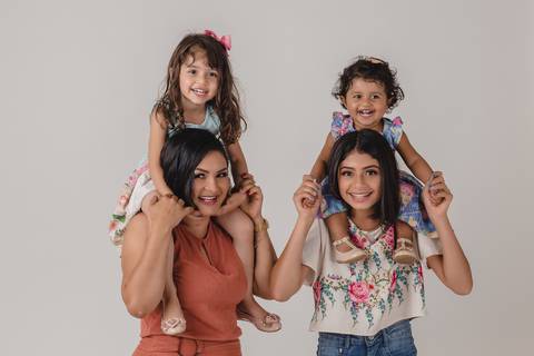 Foto de família em Estúdio localizado em São Gotardo-MG'