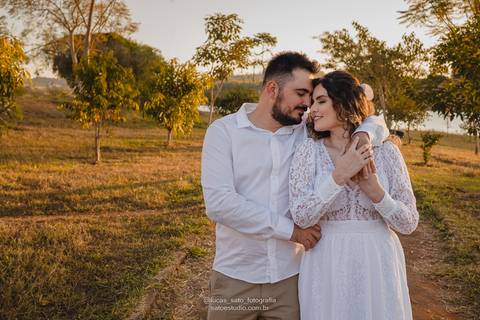 Vestido de noiva para casamento civil em São Gotardo-MG. '