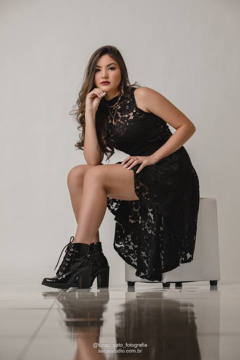 Ensaio/Book de 15 anos em estúdio fotográfico localizado em São Gotardo-MG. #15anos #15anossaogotardo'