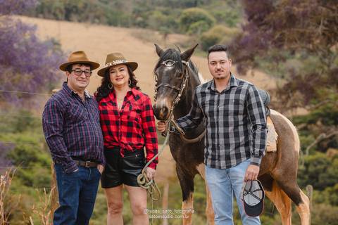 Ensaio com cavalos realizado na cidade de São Gotardo pelo fotógrafo profissional Lucas Sato.'