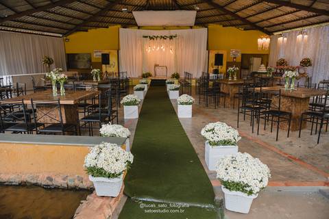 Decoração de casamento realizado na Rocinha do Capão em São Gotardo pelo fotógrafo de casamentos, Lucas Sato-Fotografia.'