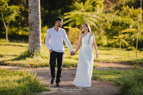 Vestido branco para Casamento Civil no Cartório de São Gotardo-MG.'