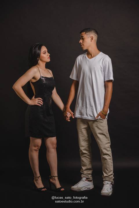 Foto de casal no estúdio Lucas Sato-Fotografica'