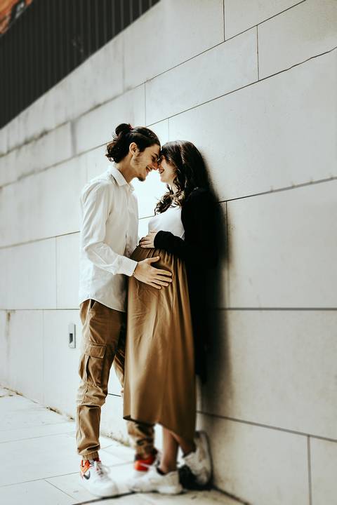 sessão gravidez da Bárbara e Ricardo na rua direita em Leiria'