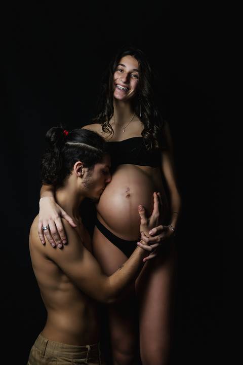 sessão gravidez da Bárbara e Ricardo em estúdio em Leiria'