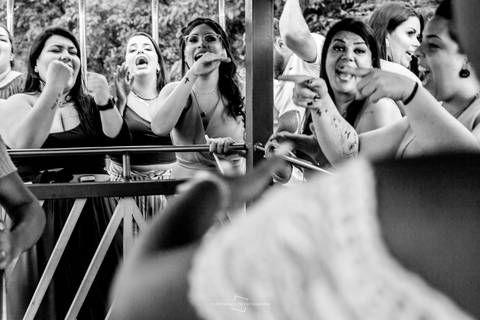 carreta furação no dia do casamento em araraquara passeia pela cidade e fotógrafa registra todos os momentos apartamento raphaela influencer em araraquara apartamento carreta furacão personagens divertimento na festa de casamento'