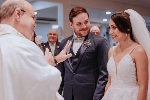 casamento descontraído de Catarine e Bruno na igreja católica em bauru são cristóvão, fotógrafa de casamento Thais Augusto fotografia registra todos os melhores momentos desse casamento lindo e incrível realizado com todo carinho e atenção'