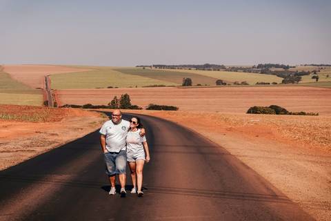 bikelovers ensaio de casal, pré wedding, trilha, thais augusto fotografia, fotógrafo de casamento em bauru-sp interior, bicicleta, casal, noivos, bike, agudos, cemitério, eni,trilha de bike, eny bauru, pederneiras, jau,estrada, igreja, girassol, itatingui'