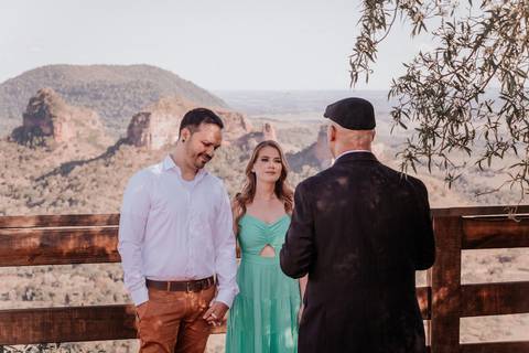 casamento realizado em botucatu na pedra do índio, fotografa de casamento thais augusto fotografia de bauru-SP realizado por anderson fernandes casamentos de bauru'