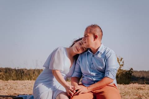 pré wedding casal na floresta nacional ipanema - fotos espontâneas e criativas luz e sombra fotógrafa de casamento thais augusto fotografia fotógrafa de bauru, ensaio realizado na cidade de sorocaba-sp casamento casais fotos de casais fotos de casamento'