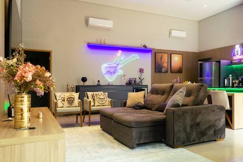 arquitetura para empresas e arquitetos, imobiliária, design de interiores, projetos de arquitetura  design, obras venda compra'