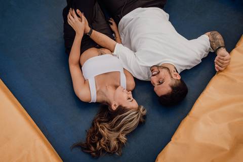 cama elastico vitinhos parque, vitinho´s park, vitinho park, parque cama elastica em bauru, recebe influencers para ensaio de noivado realizado pela fotógrafa de casamento thais augusto fotografia'