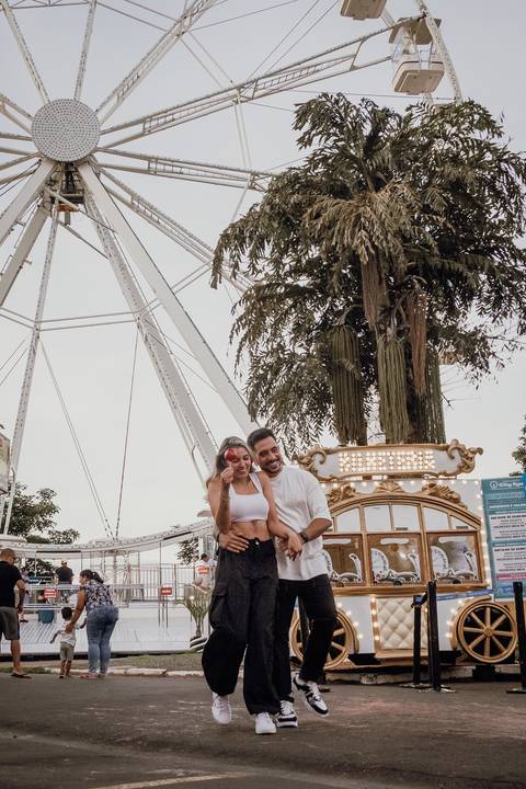 Marcelocomc @marcelocomc @marcelotiktok bauru influencer de bauru @marcelocomcelo tik toker influencer marcelo com celo em bauru @manu @jack.tofuu @maanununes_ influencers em bauru parque diversão maior roda gigante vitinhos park maçã do amor'