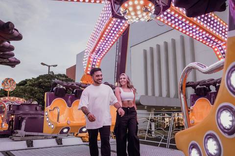 cama elastico vitinhos parque, vitinho´s park, vitinho park, parque cama elastica em bauru, recebe influencers para ensaio de noivado realizado pela fotógrafa de casamento thais augusto fotografia bauru shopping recebe parque e ensaio fotografico '