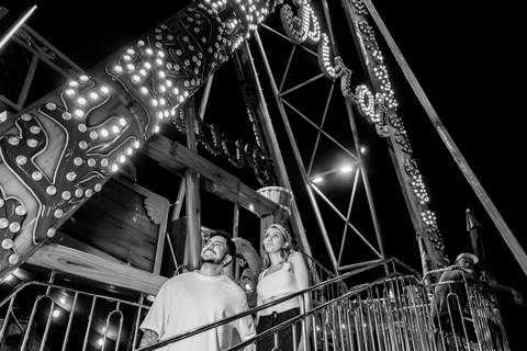 bauru shopping ensaio de casal de influencers e tiktok em bauru fotógrafa registra momentos divertidos no parque de diversão vitinhos park - bauru shopping @marcelocomcelo tiktok bauru roda gigante em bauru vitinhos park vitinho parque'