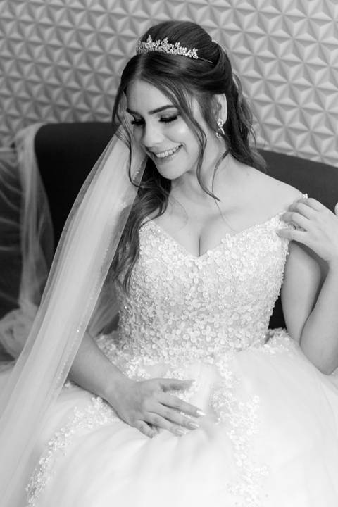 cabelo estudio melo, studio melo, cabelo e maquiagem de noiva, vila de sao francisco, magnus noiva, vestido de noiva magnus, studio melo, bauru-sp, @thaisaugustofotografia thais augusto fotografia, fotografia autoral e espontânea, beleza noiva'