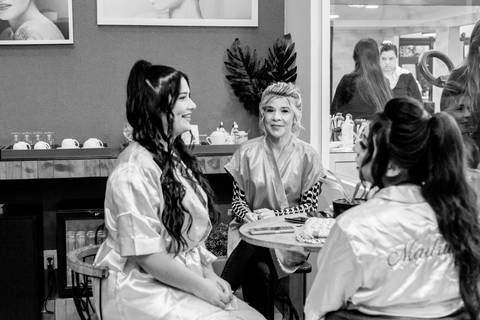 making of da noiva, studio mello, bauru sp, fotos espontâneas e criativas, naturais do dia do casamento @thaisaugustofotografia fotografia de casamento em bauru, fotógrafa autoral, casamento vila de sao francisco, cerimonialista em bauru'