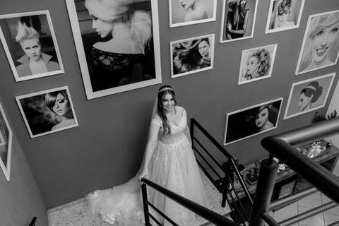 cabelo estudio melo, studio melo, cabelo e maquiagem de noiva, vila de sao francisco, magnus noiva, vestido de noiva magnus, studio melo, bauru-sp, @thaisaugustofotografia thais augusto fotografia, fotografia autoral e espontânea, beleza noiva'