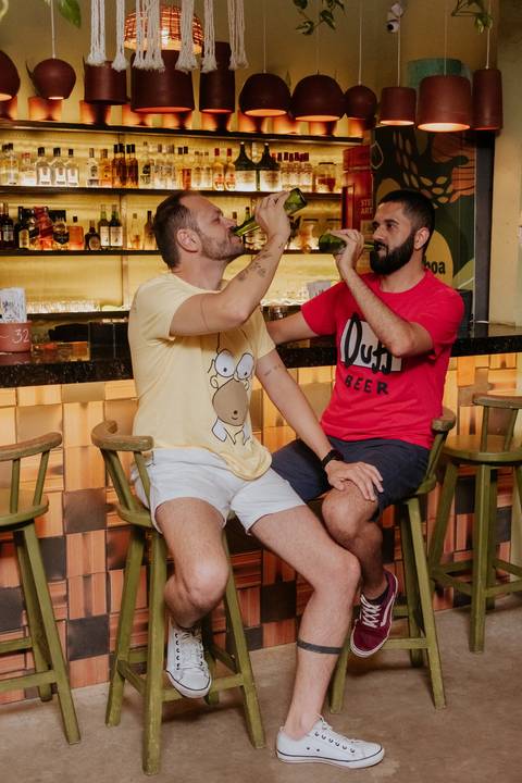 bar do chef moa em bauru recebe ensaio gay e fotografa thais augusto fotografia registra momentos descontraídos e autoral bebidas bar chefe moa master chefe coisa boa do chefe moa'